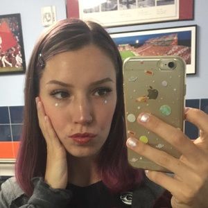 Meet your Posher, Carly